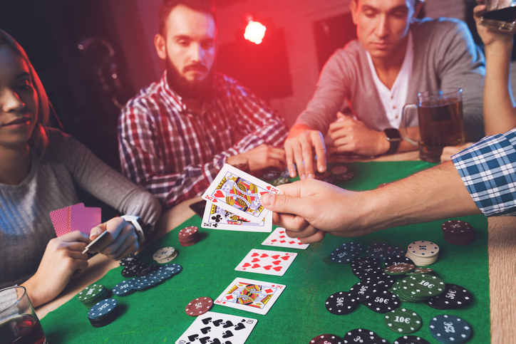 Know When to Hold’em: Are poker clubs legal in Texas?